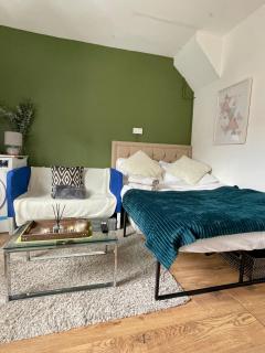 Fulham studio flat - 0