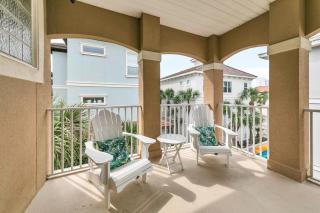 The Spyglass a 5 bed 3 bath house that sleeps 14 and just 67 steps from the beach - 8