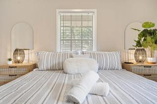 with Arcade and Covered Patio Sleep 9 in this 4 Bedroom 2 Bath Home 5 star host Deer Park TX - 8