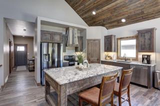 Moose Creek Lodge - 1