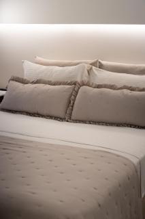 Ixia home - 9