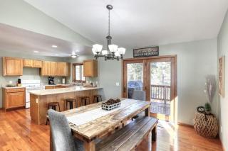 Sunny Day Hideaway - 4