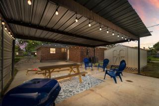 Enjoy Private Beach Near Home High Speed Internet Close to Kemah & NASA 5 STAR SUPER HOST - Seabrook - 0