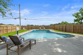 Pool 5 Star Large Deer Park home Super Host - Deer Park - 2