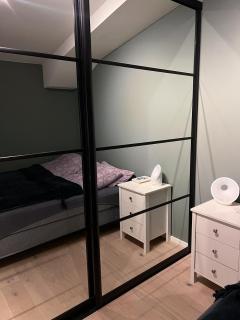 Modern central top floor apartment - 5