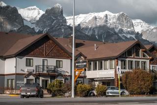 Basecamp Lodge Canmore - 7