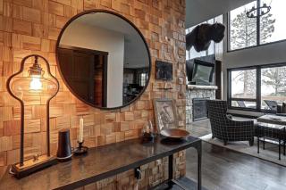 Happy Hour Hideaway - 8