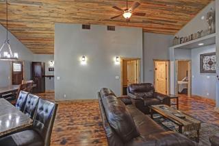 Whiskey Barrel Cabin - Lead - 4