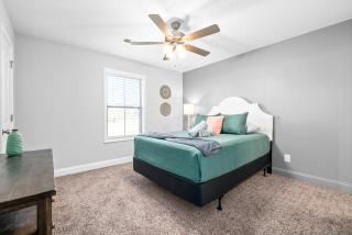 Peachers Place Townhomes (1000 Henry Place Blvd, #908) Close to Ft. Campbell - Clarksville - 0