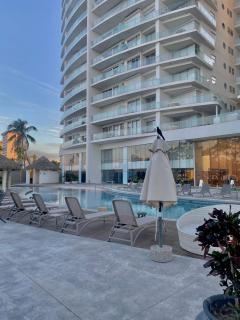 Camino al Mar Apartment Gold with Amazing View of the Ocean, Beach and Swimming Pool, 3 Rooms - 2