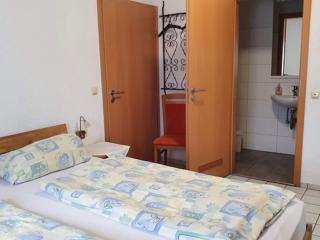 Schöne Ferienwohnung mit gemütlicher Terrasse - 3