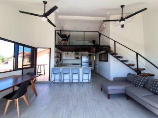 Penthouse, Ocean & Marina vws, Great 4 Remote Work - 3
