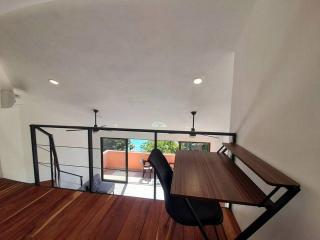 Penthouse, Ocean & Marina vws, Great 4 Remote Work - 1