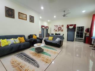 RUMAH MARYAM PRIVATE POOL DI PANTAI BESERAH - 1