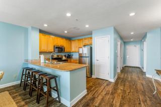 Stunning Gulf Front 3BD Condo! with Beach Chair Service for 4! presented by Dolce Vita Getaways PCB! - Panama City Beach - 6