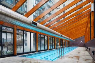Melbourne CBD Apt With A C Balcony & Pool - Melbourne - 1