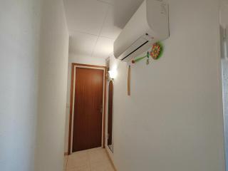 Apartamento Soleado con Terraza, A/A y Garaje en Roses, Cerca de Playa y Parque Natural - ES-258-63 - Roses - 9