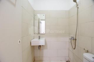 Family Residence Mitra RedDoorz - 2