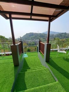Seaview Eagles Nest Cabins - Rawai Beach - 2