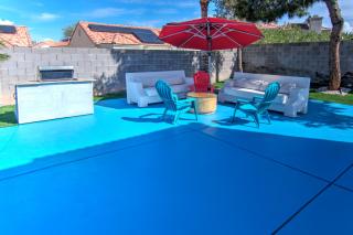 HOUSE VEGAS - 9