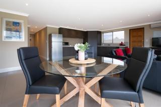 Ocean View Executive Apartment 2 - 8