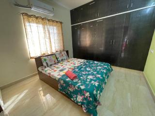 Beautiful 3bhk at Kukatpally Y junction - Hyderabad - 7