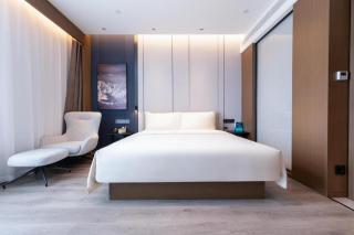 Atour Hotel Jinan Tangyan Century Avenue - 1