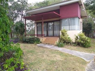 Raisubsomboon Resort - 2