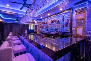 The Globe Hotel, Bar & Restaurant - Pattaya South - 2