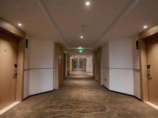 City Comfort Inn Hotel Wuhan Jiufeng Mountain Forest Park - 1