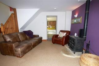 One Bedroom Character Cottage - 2