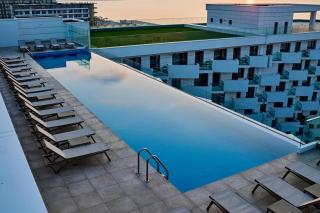 Royal - Infinity Pool & Spa Resort - Năvodari - 3