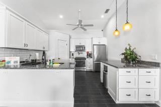 •Slice of Paradise• FREE Heated Pool! 2 Kings! - Jacksonville Beach - 4