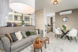 Unique Mini Penthouse In The Heart Of Jerusalem - 3