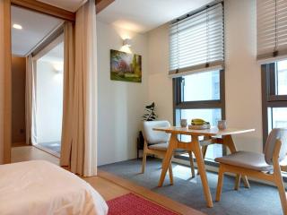 Mansion216, Haeundae Beach's new residence is 2 minutes away from Haeundae Station and offers luggage storage service and early check-in, 31st floor city view - Busan - 7