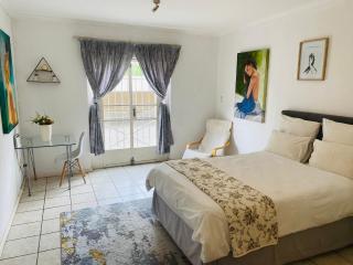 Hatfield, Grosvenor Private apartment. - Pretoria - 2