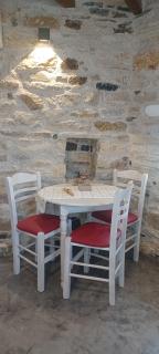 Hatzanario Apeiranthos - 3