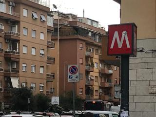 Stella Vaticana front metro - Rome - 4