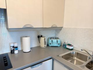 Blueberry Tree Serviced Apartment - Cambridge - 5