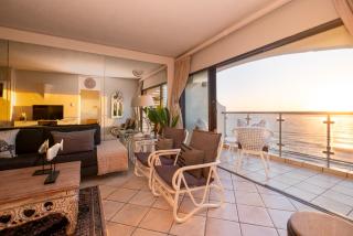 The Bermudas 1103 - Durban - 4