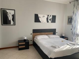 Comasina Charme Apartment with Terrace - 7