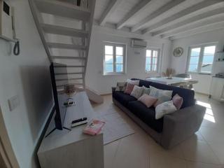 Apartment Magliolo Liguria, Swimming pool - SPA - View - 4