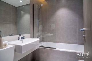 Fantastic Stay! Your 1-Bed Bliss in District One! - 8