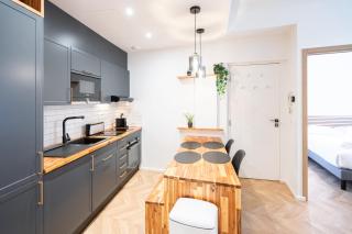 Meynadier Premium 2BR Refurb 2023 Olam Properties - 6