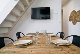 Duplex 2 bedrooms 2 bath - 1