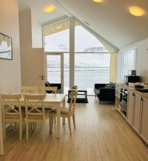 Fisk Club Cottages - Captain's house - Suðureyri - 5