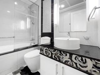 Three Bedroom Near Dubai Mall Street Downtown Dubai - Ezytrac Vacation Homes - Dubai - 6