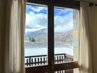 Apartament d'estil pirineic amb vistes úniques by RURAL D'ÀNEU - 4