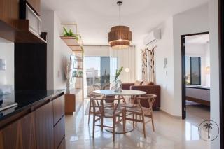 Comfy Apartment with Stylish Furnishings & Private Balcony - Antigua - 9