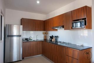 Comfy Apartment with Stylish Furnishings & Private Balcony - Antigua - 5